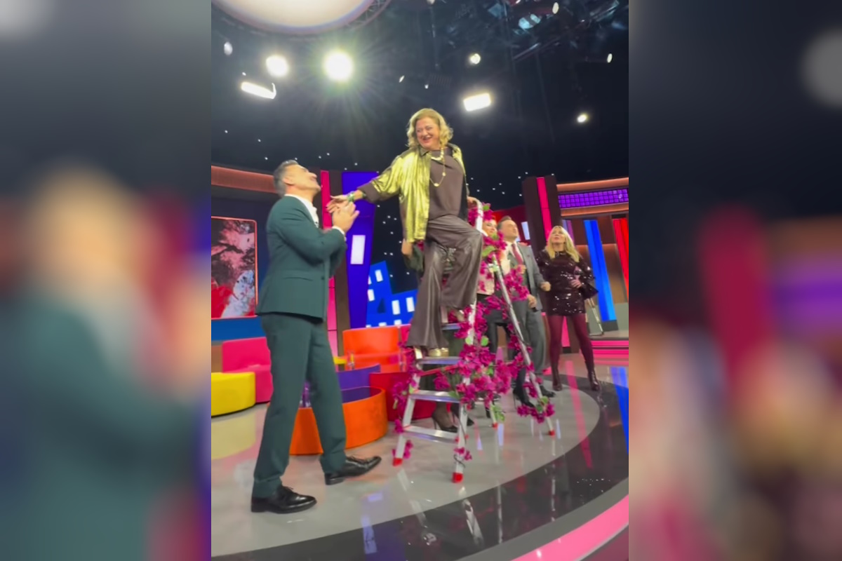 Στο Παρά Πέντε – 20 χρόνια μετά: Συγκίνηση στο επετειακό επεισόδιο – Τα highlights και η αναφορά στην Ειρήνη Κουμαριανού