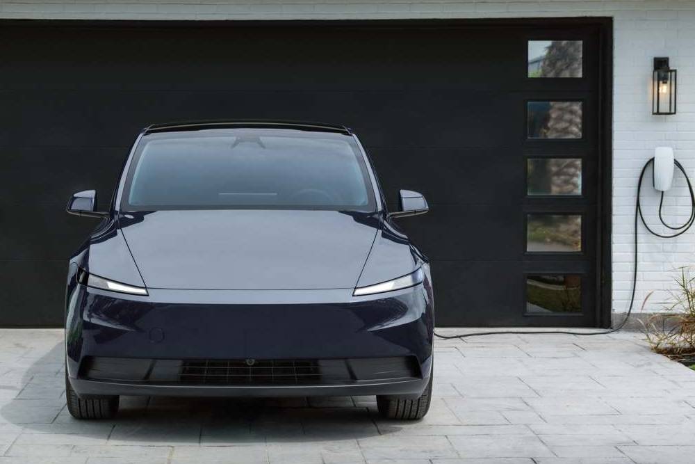 Το Tesla Model Y αποκτά 100 άλογα μέσω κινητού 9 tesla model y standard (3)