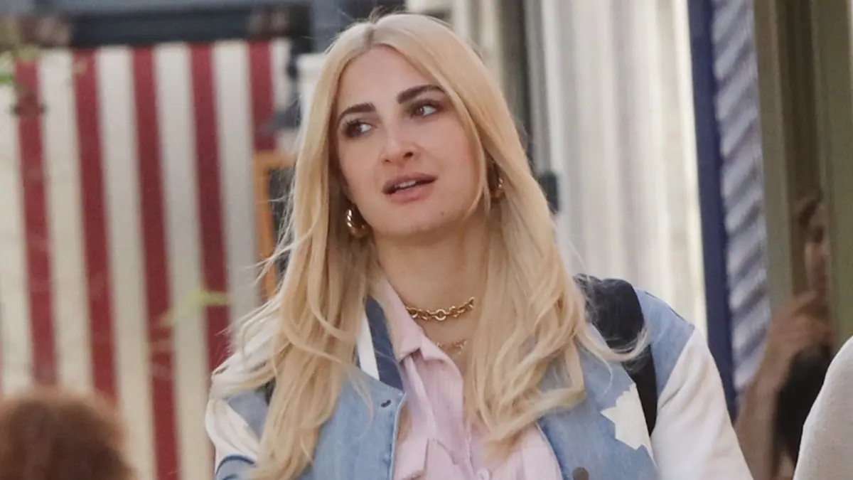 Λιάγκας για Τούνη: «Μακάρι να έβγαζα κι εγώ τέτοια χρήματα! Δεν κάνει κάτι το μεμπτό, δεν εκδίδεται κιόλας» 2 Τούνη