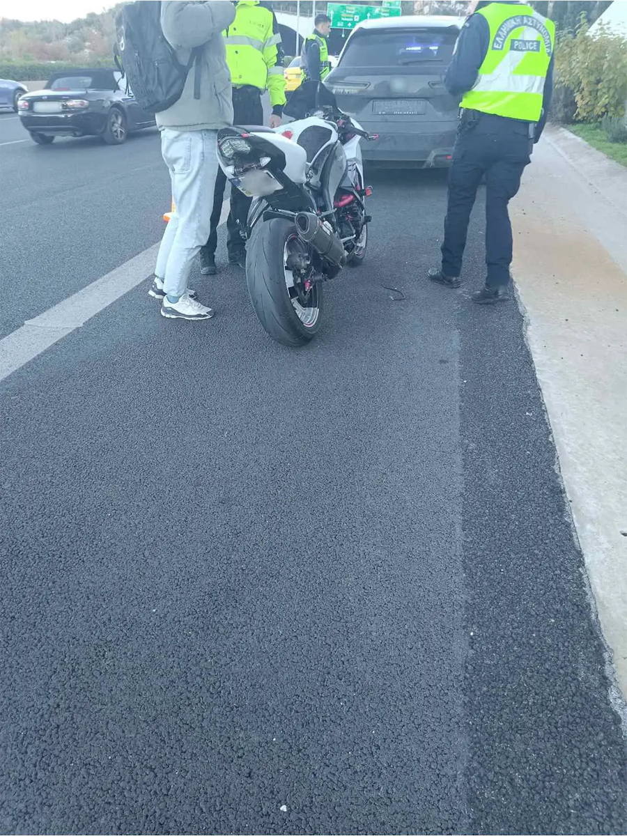 Αττική οδός: Συνελήφθη 28χρονος δικυκλιστής που τραυμάτισε τροχονόμο 14 Αττική οδός