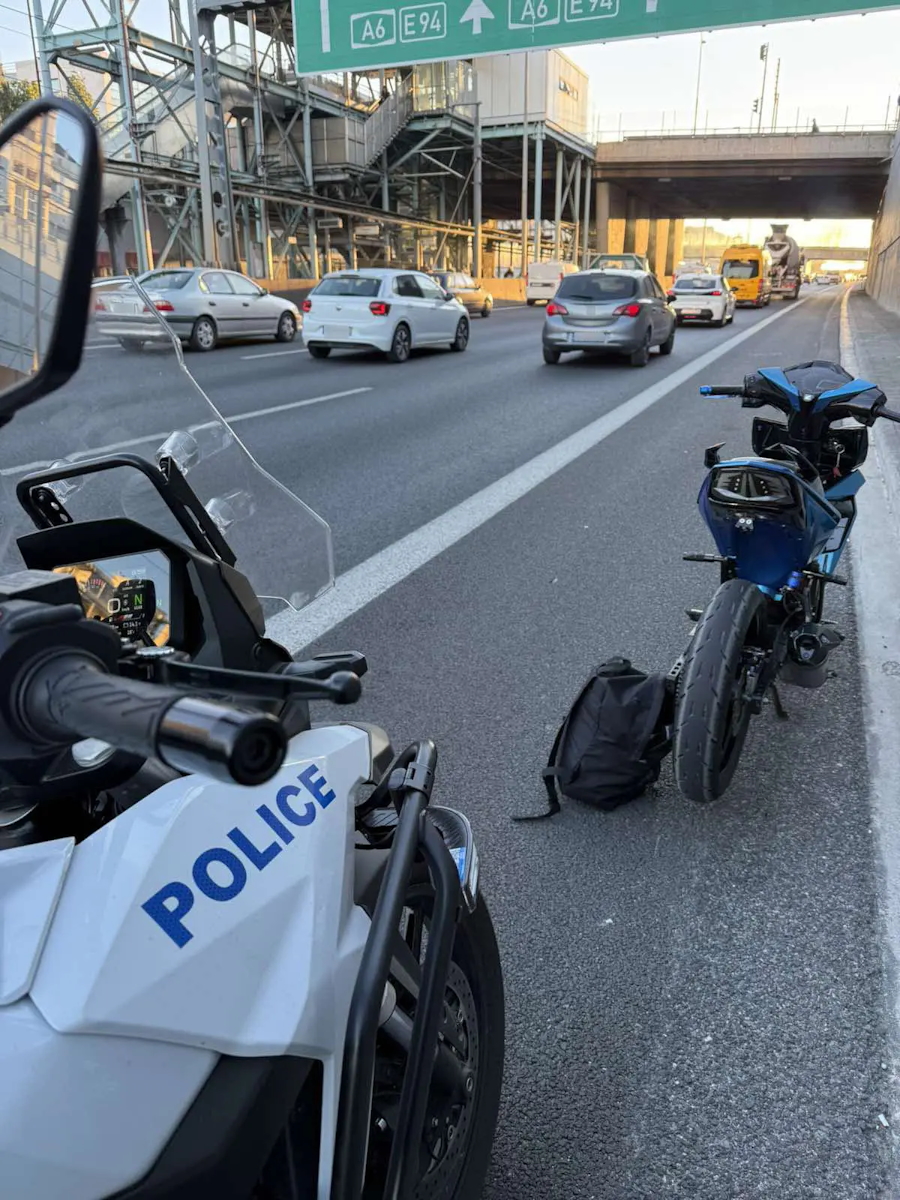 Αττική οδός: Συνελήφθη 28χρονος δικυκλιστής που τραυμάτισε τροχονόμο 15 Αττική οδός