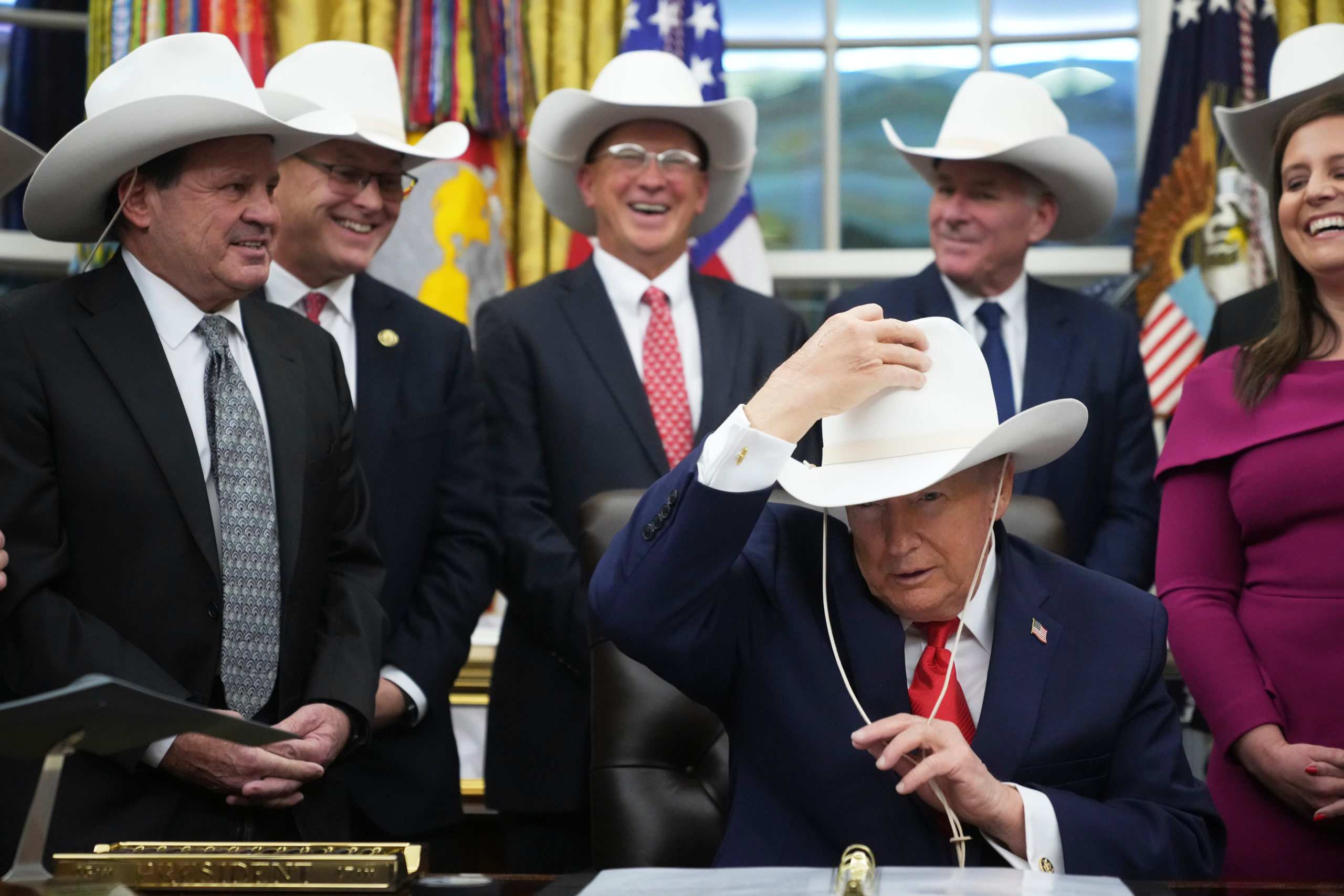 Ντόναλντ Τραμπ: Τίμησε την ομάδα του «Θαύματος στον Πάγο» – Η παραλληλία με τη σύγκρουση στην Ουκρανία 7 Ντόναλντ Τραμπ: Τίμησε την ομάδα του «Θαύματος στον Πάγο» – Η παραλληλία με τη σύγκρουση στην Ουκρανία