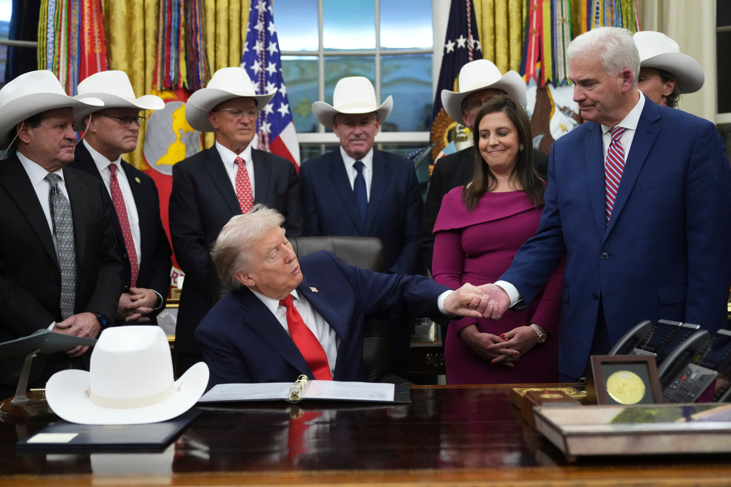 Ντόναλντ Τραμπ: Τίμησε την ομάδα του «Θαύματος στον Πάγο» – Η παραλληλία με τη σύγκρουση στην Ουκρανία 6 Ντόναλντ Τραμπ: Τίμησε την ομάδα του «Θαύματος στον Πάγο» – Η παραλληλία με τη σύγκρουση στην Ουκρανία