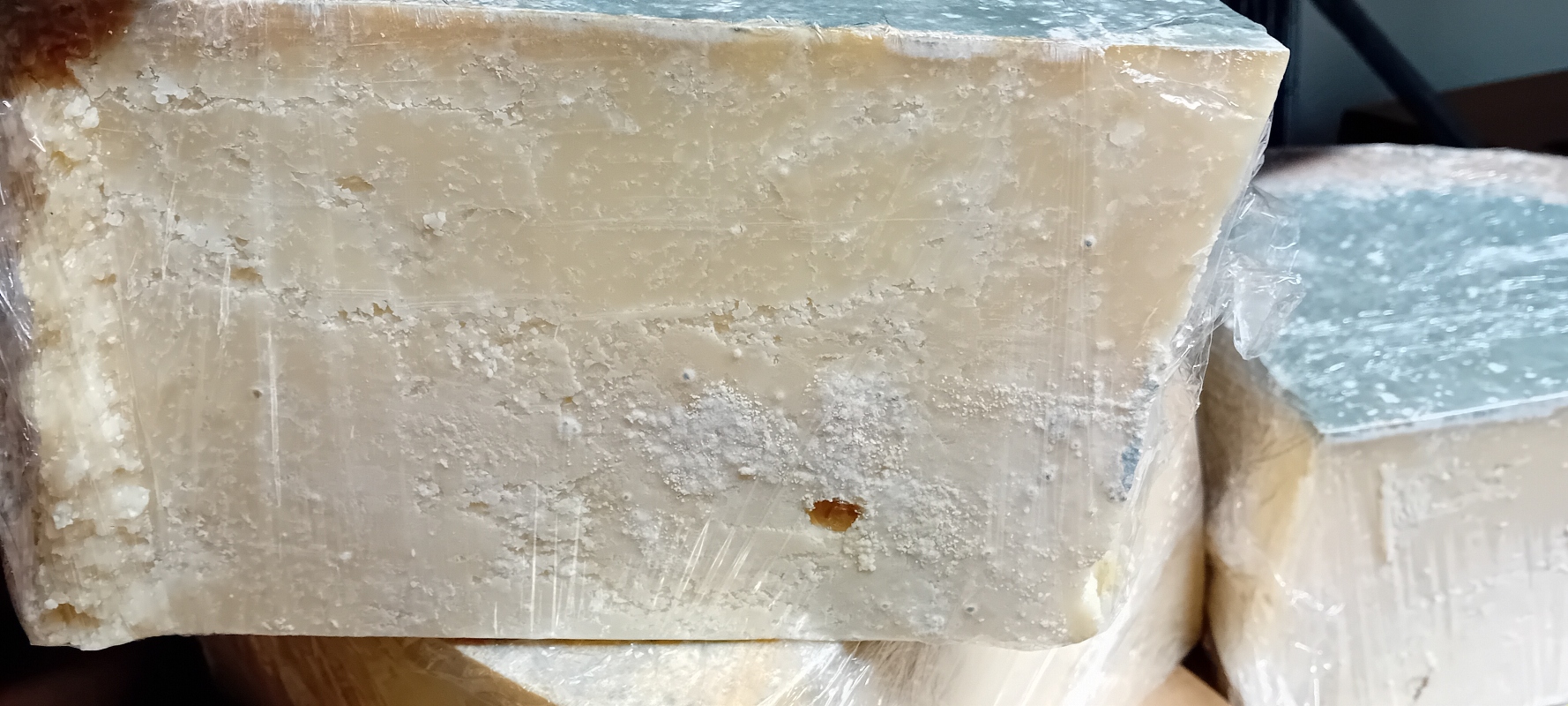 Περιφέρεια Αττικής: Κατασχέθηκαν 12 τόνοι ακατάλληλων προϊόντων – «Μηδενική ανοχή σε επικίνδυνα παιχνίδια με την υγεία», δηλώνει ο Χαρδαλιάς