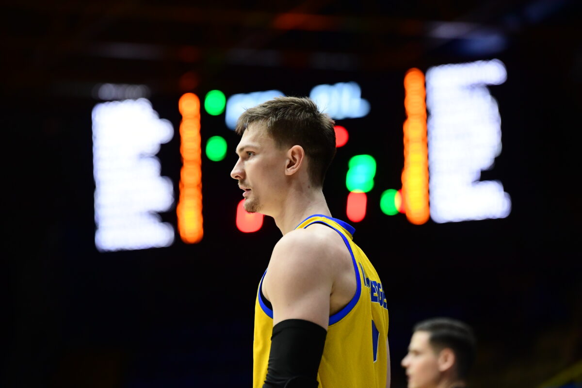 van-tumbergen-1200x800