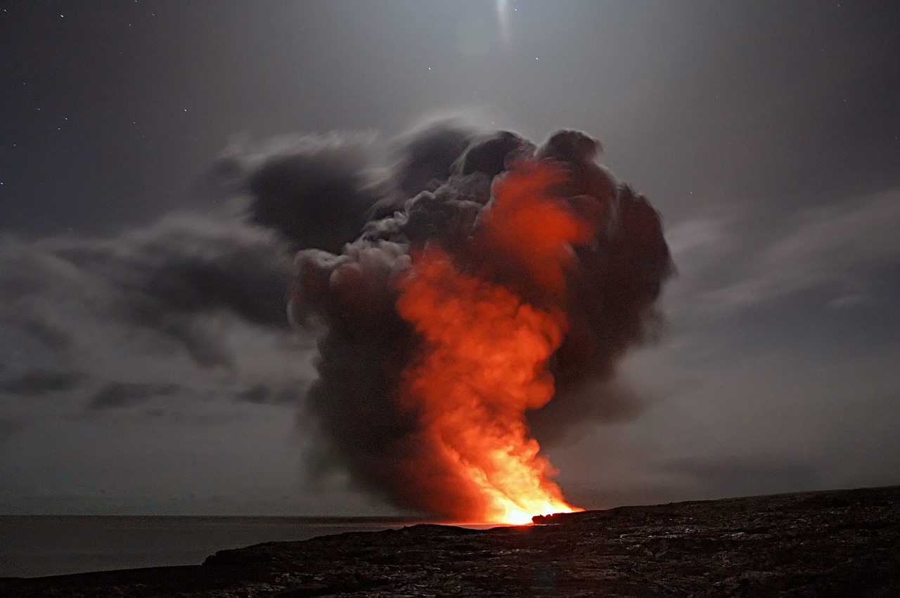 volcano-2262295_1280