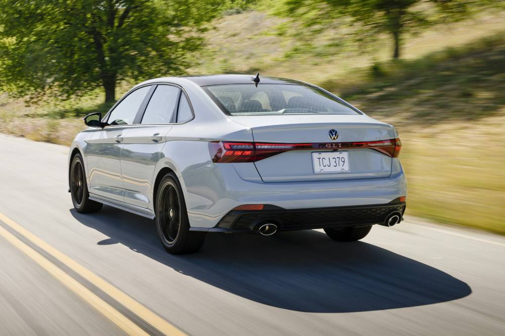 volkswagen_jetta_gli_947