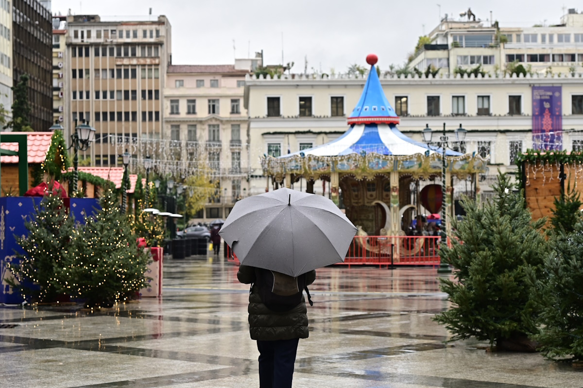 Καιρός σήμερα: Σποραδικές βροχοπτώσεις σε Κρήτη, Ήπειρο και Εύβοια – Δυνατοί άνεμοι έως 9 μποφόρ στο Αιγαίο