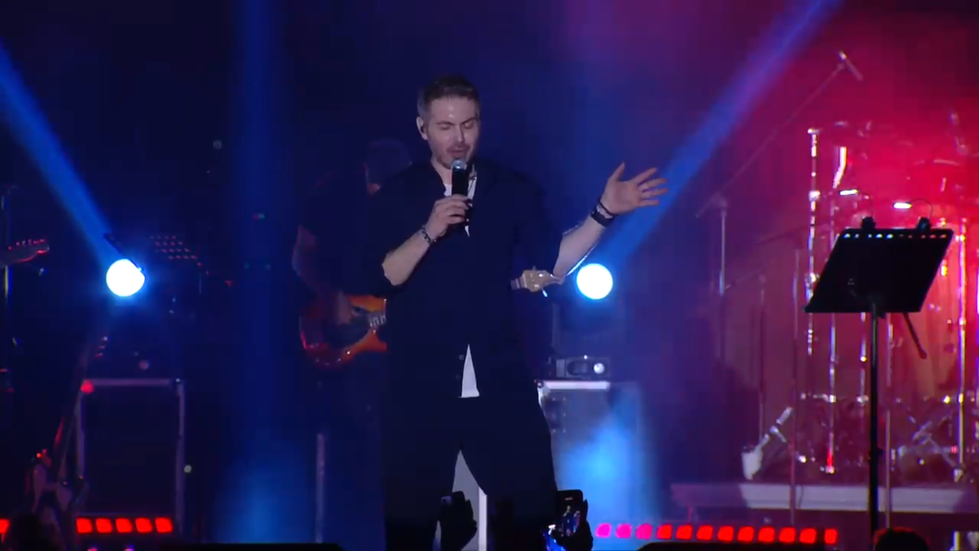 Ο ΑΝΤ1 φέρνει μουσική στις γιορτές – Ποιοι καλλιτέχνες θα μας ενθουσιάσουν