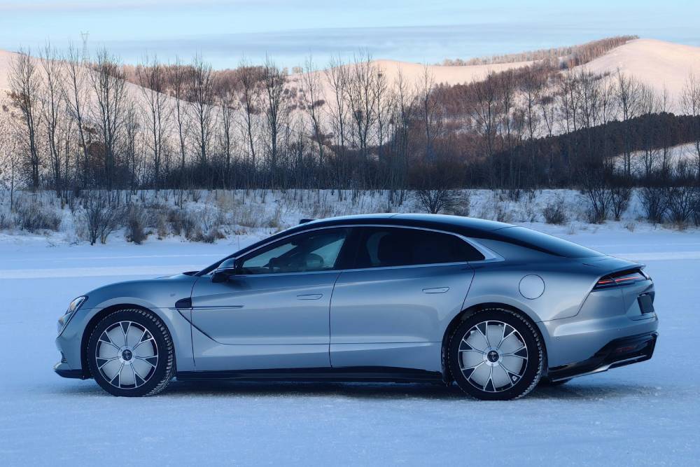 Boxer μοτέρ από τη BYD για το κορυφαίο μοντέλο της