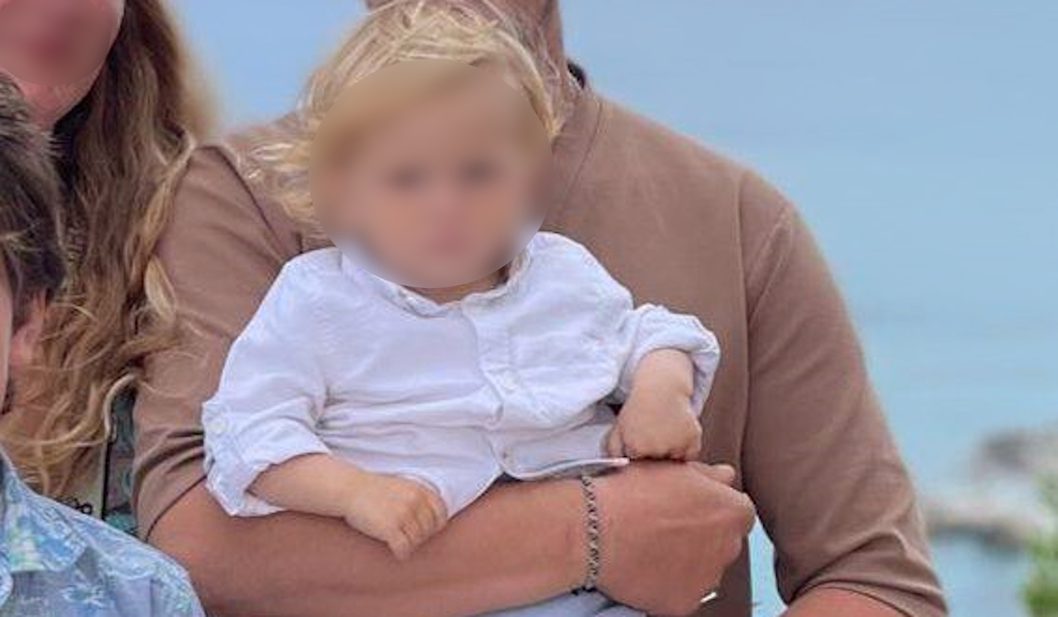 Ζάκυνθος: «Τον έχασα για 30 δευτερόλεπτα», αναφέρει ο πατέρας του 2χρονου – «Η οικογένεια είχε 20 σκυλιά» 3 Παιδί