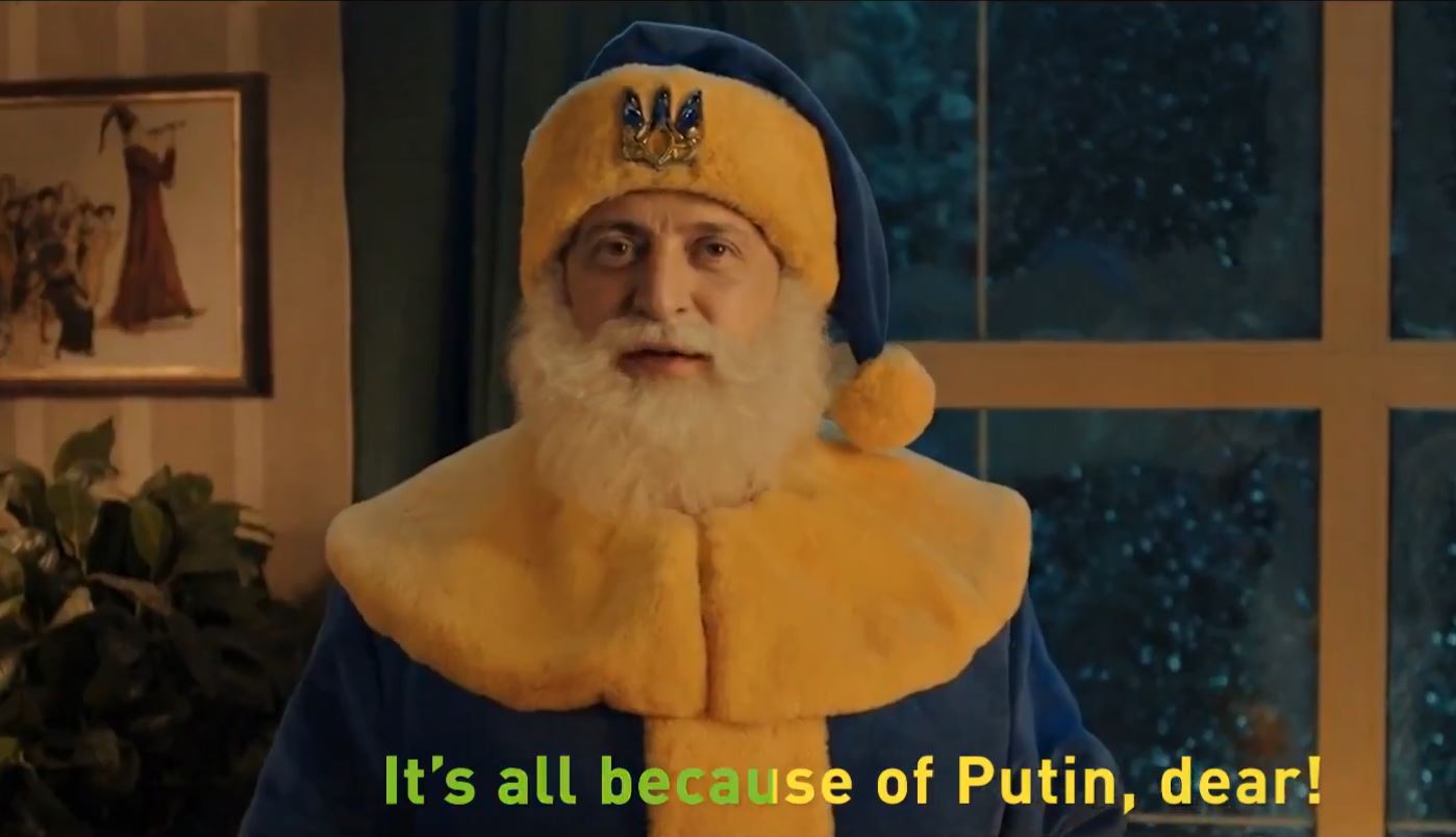 Ρωσία: Το RT «πειράζει» τους Ευρωπαίους με γιορτινό βίντεο – «Ο Πούτιν φταίει για όλα» – ΒΙΝΤΕΟ