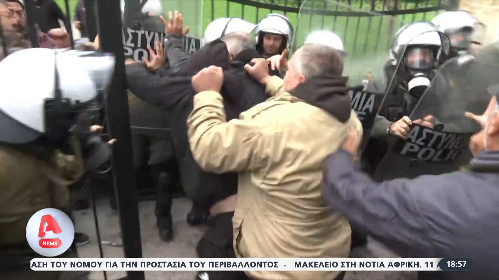 Κλιμακώνουν-οι-αγρότες-Νέα-μπλόκα-και-διαμαρτυρίες