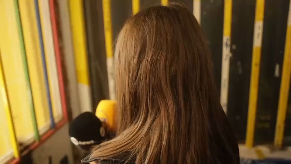 Κυψέλη-Ξαφνικά-έβγαλε-πεταλούδα-και-την-χτύπησε-στην-κοιλιά-και-το-χέρι-λέει-αυτόπτης-μάρτυρας