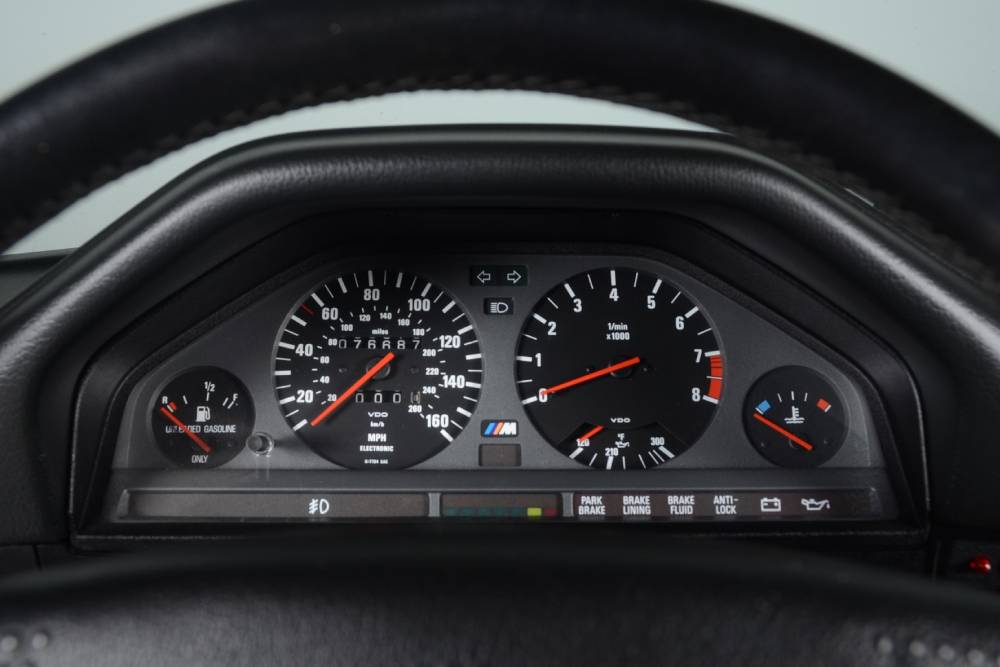 BMW M3 E30 αγγίζει τις 100.000 ευρώ 18 1990-bmw-m3-e30-for-sale (3)