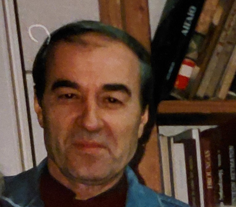 Θανάσης Βαγιάτας: Έφυγε ο δημιουργός του εμβληματικού ουζερί «Βομβίδια» – Ο άνθρωπος πίσω από τη μυστική συνταγή των σουτζουκακίων