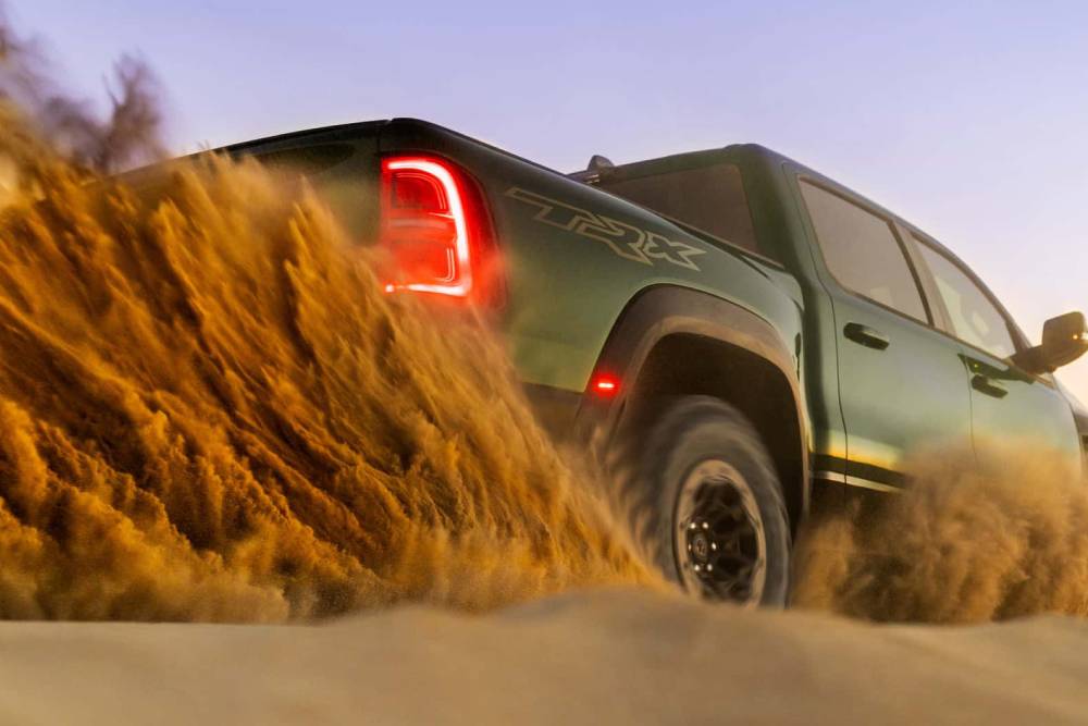Η θριαμβευτική επανεμφάνιση του Ram TRX με 777 ίππους 20 2027-ram-1500-srt-trx (5)