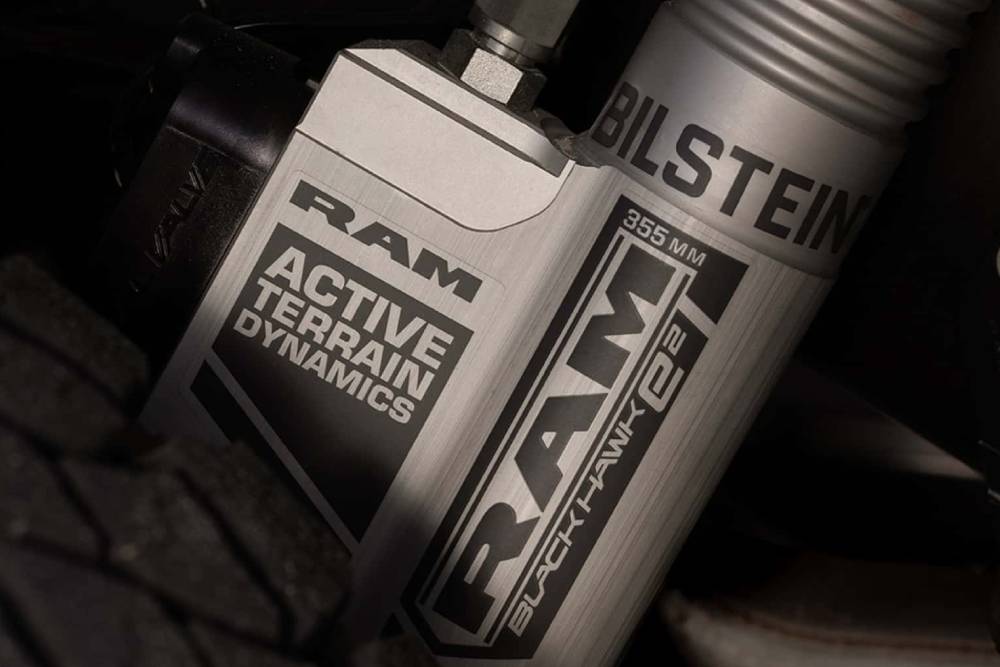 Η θριαμβευτική επανεμφάνιση του Ram TRX με 777 ίππους 29 2027-ram-1500-srt-trx (9)