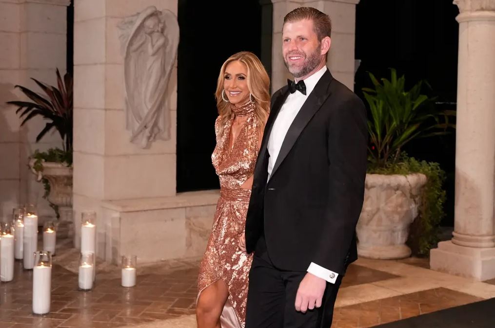 Ντόναλντ Τραμπ: Η λαμπερή γιορτή στο Μαρ-α-Λάγκο – Η Μελάνια τράβηξε τα βλέμματα