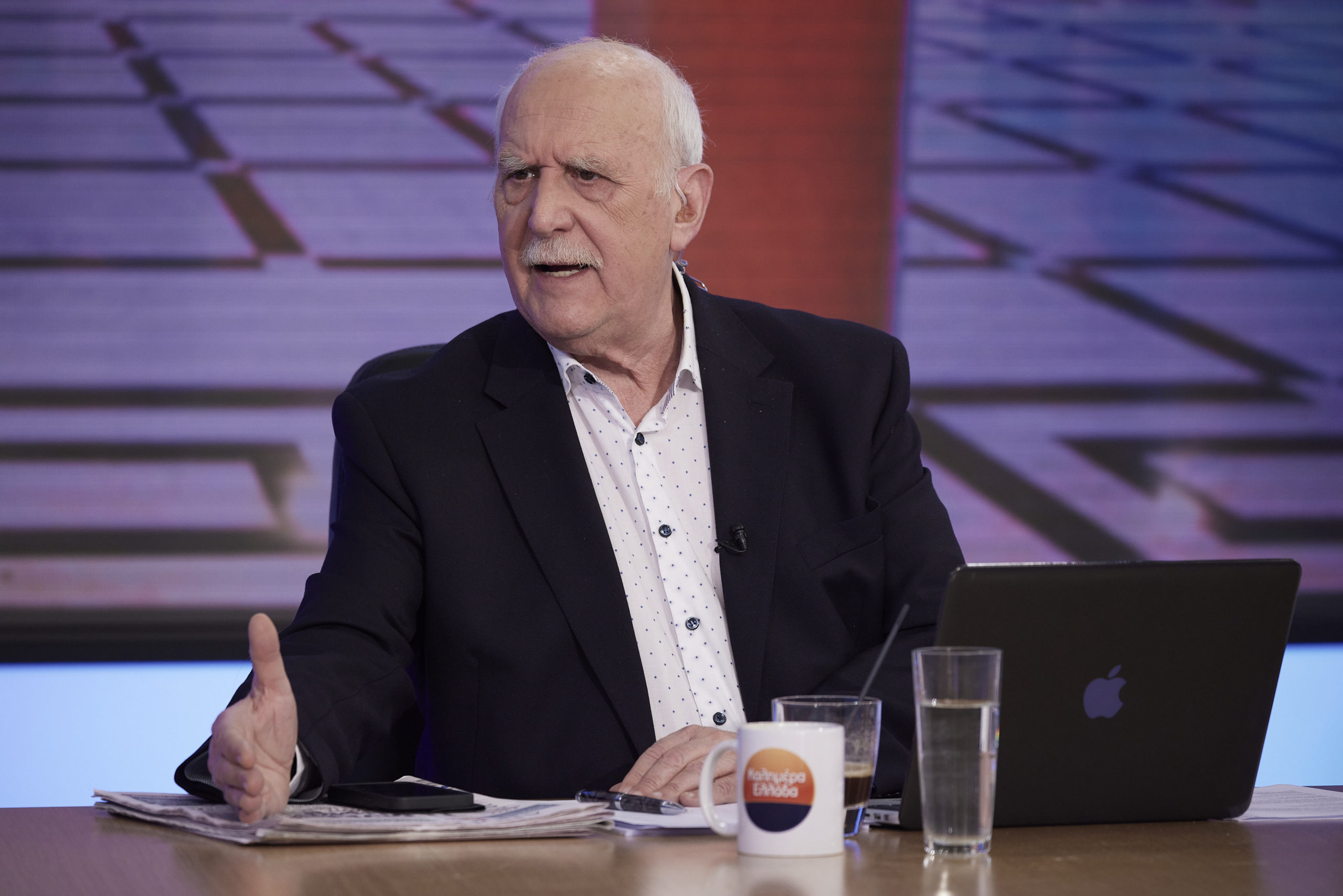 Γιώργος Παπαδάκης: Ο ΑΝΤ1 αποχαιρετά με μεγάλη συγκίνηση τον «πατριάρχη» της πρωινής ζώνης