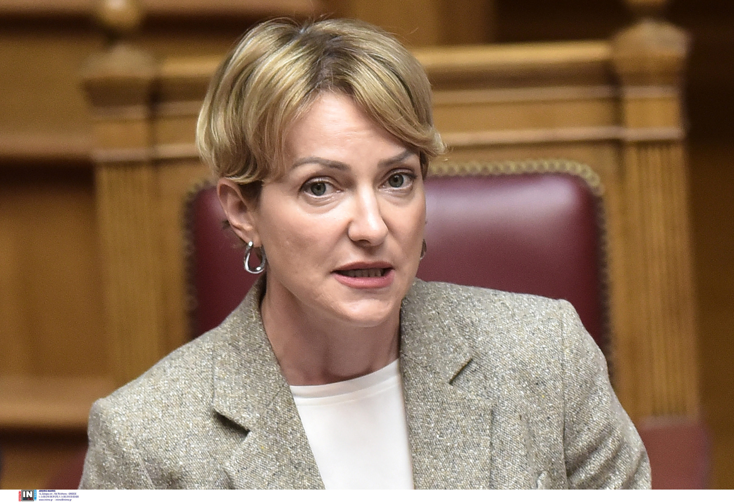 Σδούκου στον Realfm 97,8: Συζήτηση με αγρότες, όχι με υβριστές