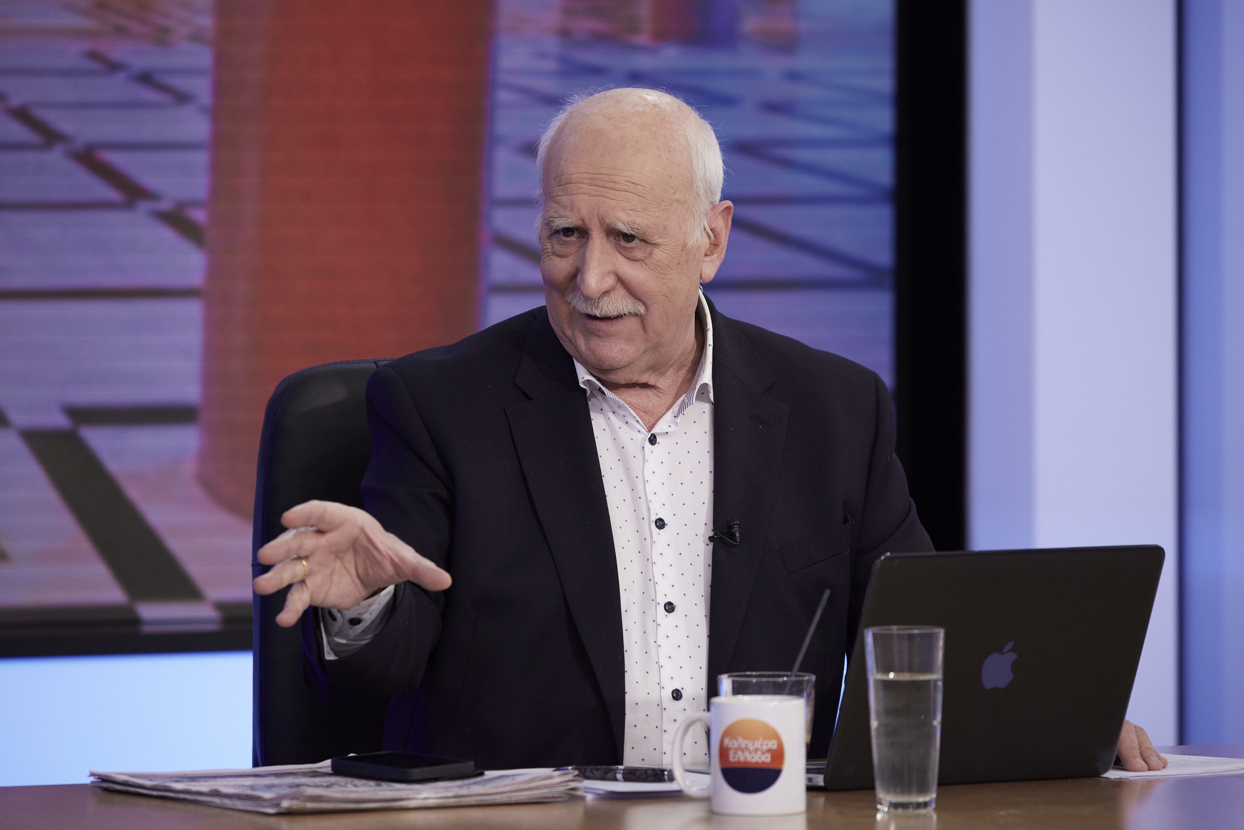 Γιώργος Παπαδάκης: «Σίγησε» η εμβληματική πρώτη καλημέρα της πρωινής τηλεόρασης – Η διαδρομή του και οι σταθμοί της καριέρας του