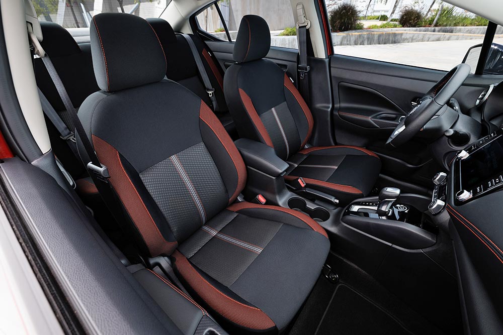 5-2025-Nissan-Nissan-Versa-3