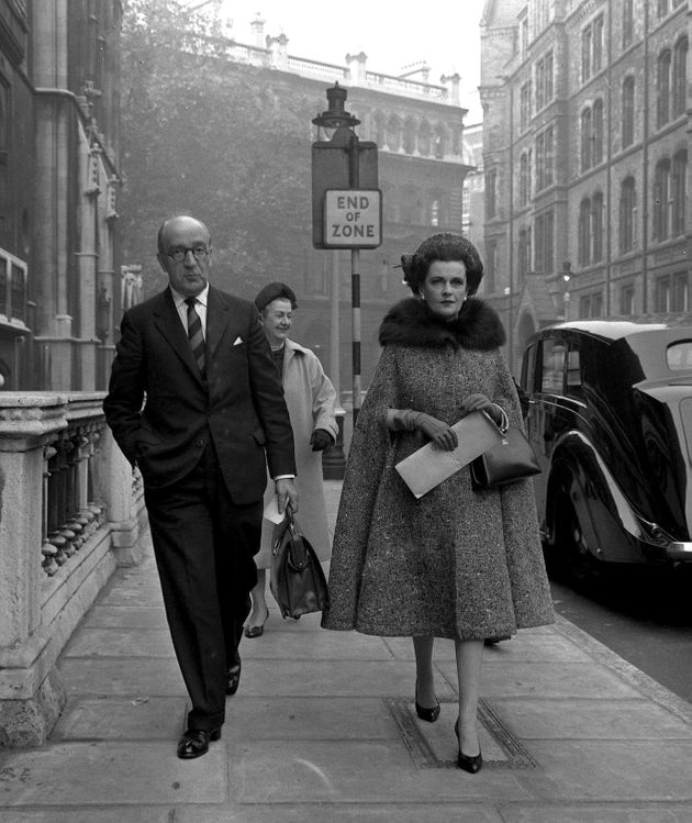 Μάργκαρετ Κάμπελ: Η «αμαρτωλή δούκισσα» με τους 88 εραστές (φωτογραφίες)