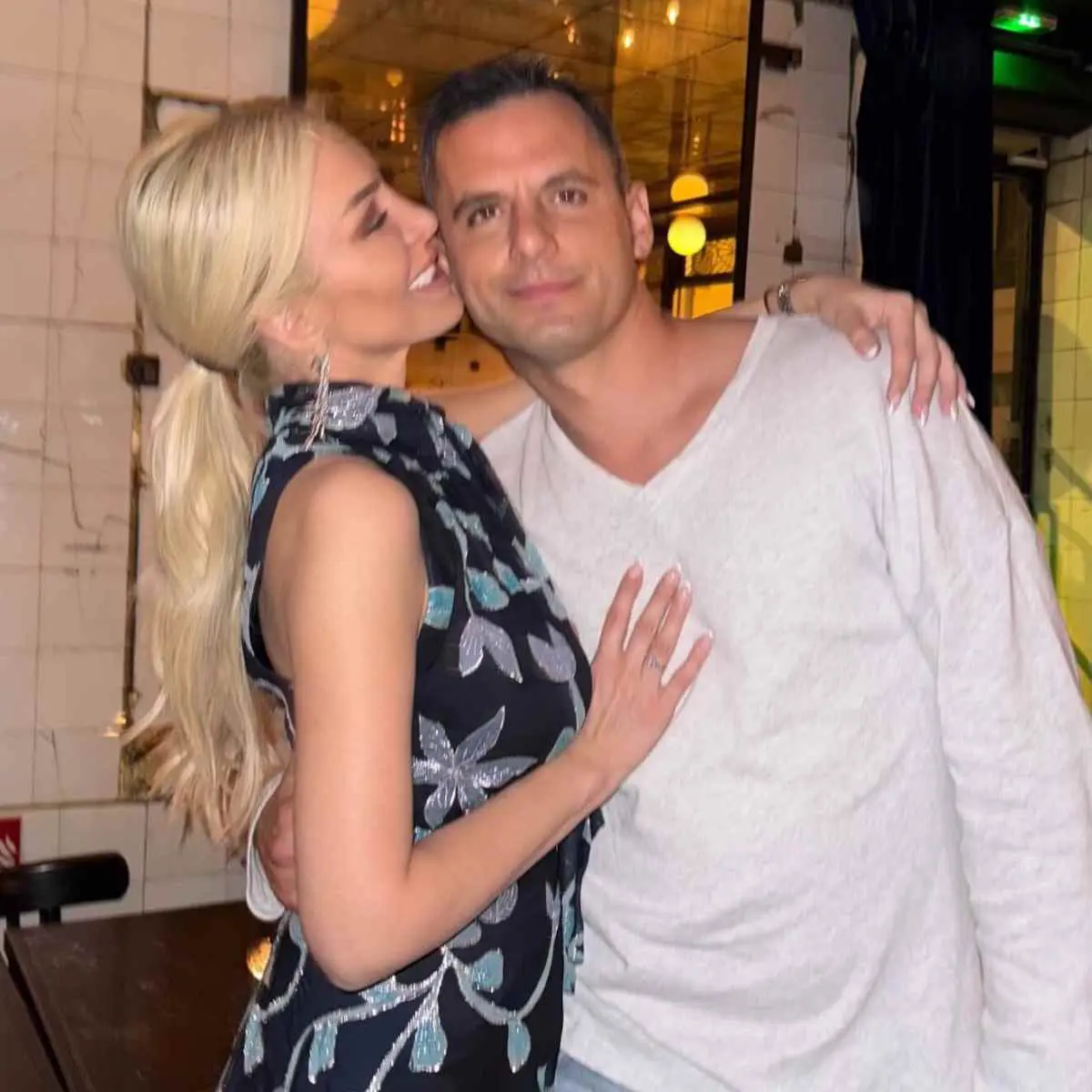 Κουτσουμπής: Ανυπόμονος να γίνει πατέρας! Το δώρο που πήρε για την κόρη του με την Καινούργιου (Φωτογραφία) 3 Ο Παναγιώτης Κουτσουμπής με την Κατερίνα Καινούργιου