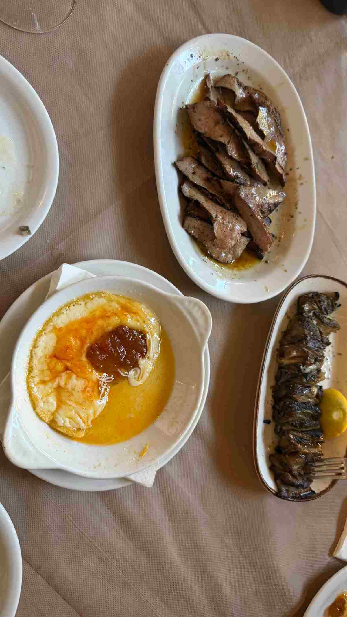 H ανάρτηση της Έμιλι Ραταϊκόφσκι από την Αθήνα