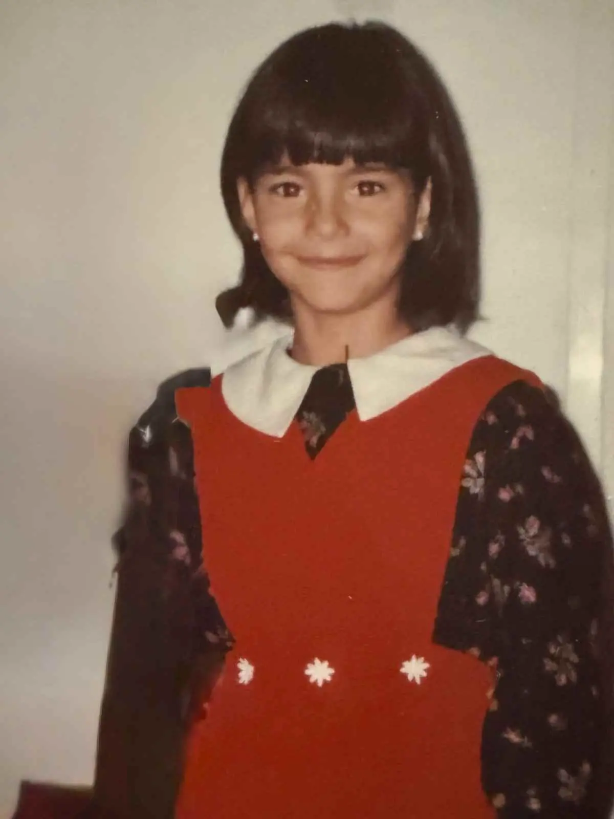 Ηλιάνα Παπαγεωργίου: Το μήνυμα στον νεαρό εαυτό της – «Τα δάκρυα θα σε μάθουν να αισθάνεσαι πιο βαθιά» 6 Ηλιάνα Παπαγεωργίου