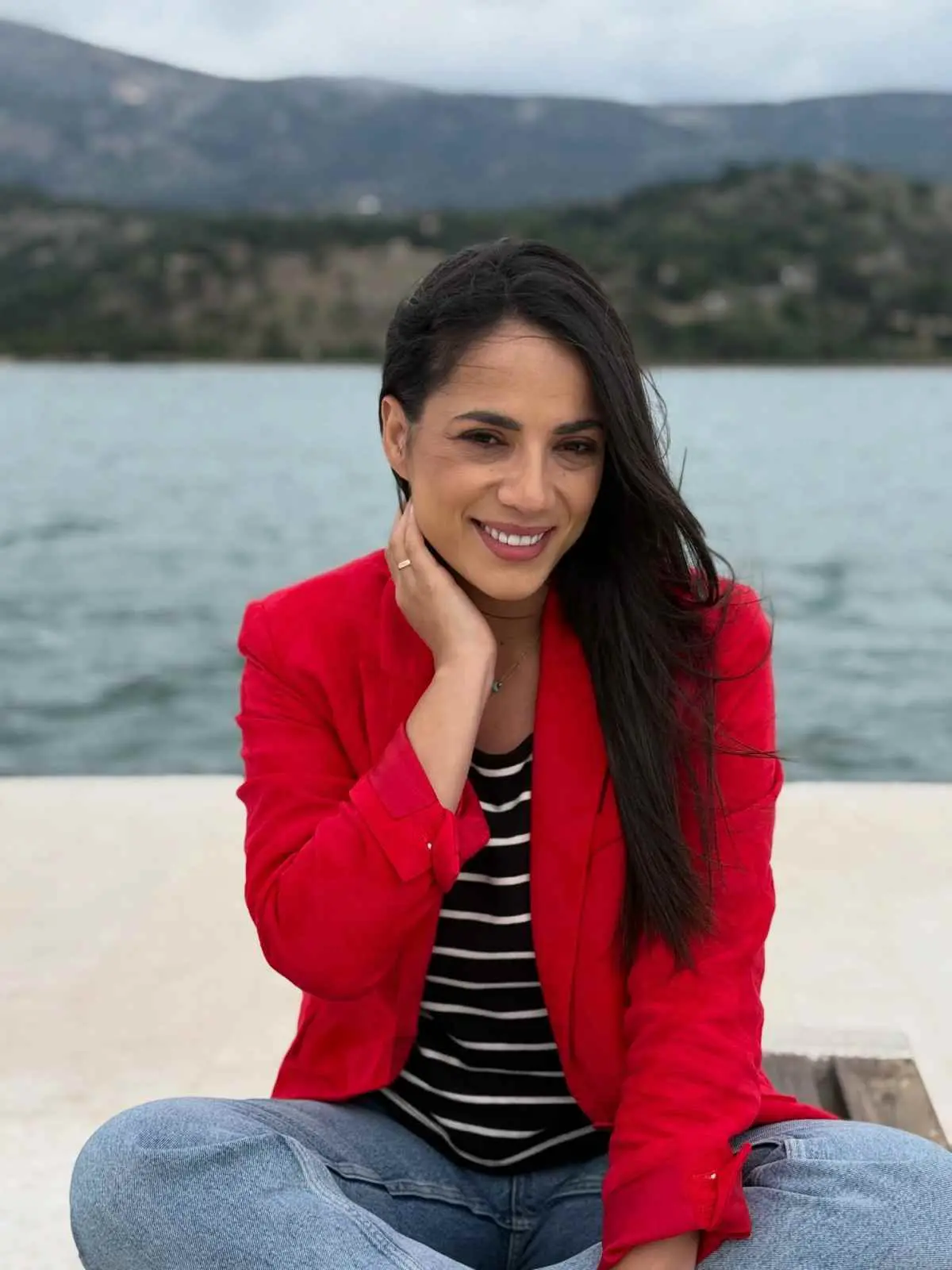 Ευλαμπία Ρέβη: Ανασκόπηση του 2025 – «Με δίδαξες να μη στριμώχνομαι για να χωράω» 8 Ευλαμπία Ρέβη: Κάνει τον απολογισμό της για το 2025 - «Με έμαθες να μη στριμώχνομαι για να χωράω»