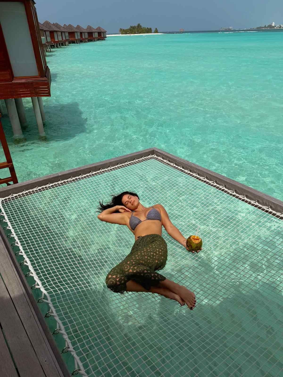 Μπόμπα – Τανιμανίδης: Το άλμπουμ φωτογραφιών από την εξόρμηση με τις κόρες τους στις Μαλδίβες 17 Η Χριστίνα Μπόμπα στις Μαλδίβες