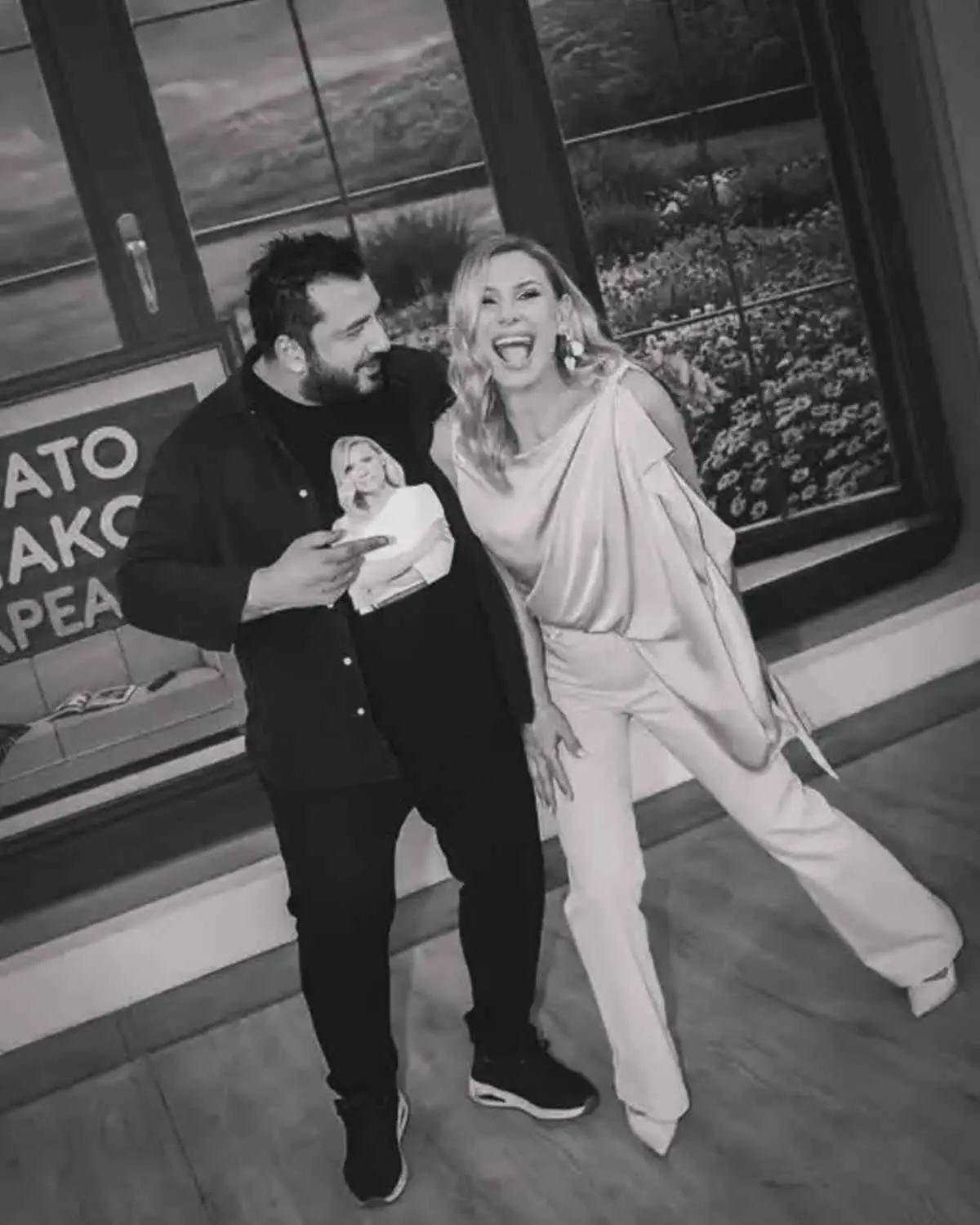 Κατερίνα Καραβάτου: Το μήνυμα μετά την έναρξη της στον ΑΝΤ1 9 Η Κατερίνα Καραβάτου με τον Αρτ