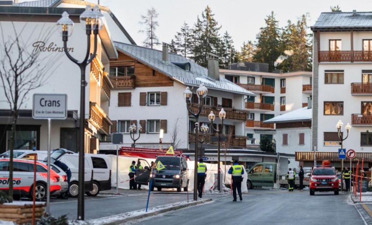 Ελβετία: Η στιγμή που ξεσπά η πύρινη λαίλαπα στο μπαρ – Τα πυροτεχνήματα στις σαμπάνιες και η φωτιά στο υπόγειο που παγίδευσε τον κόσμο