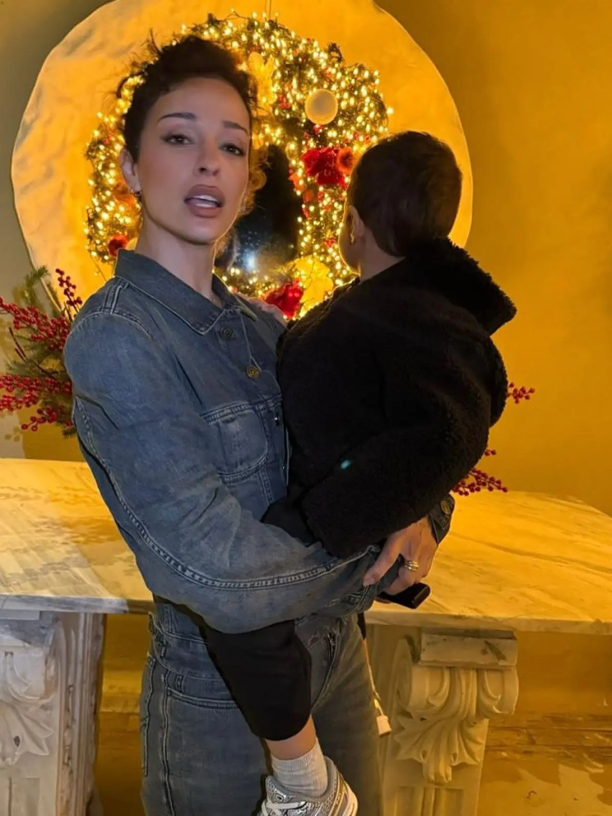 Ελένη Φουρέιρα: Στιγμές με τον γιο της Ερμή – Δείτε εικόνες 14 Η Ελένη Φουρέιρα με τον γιο της