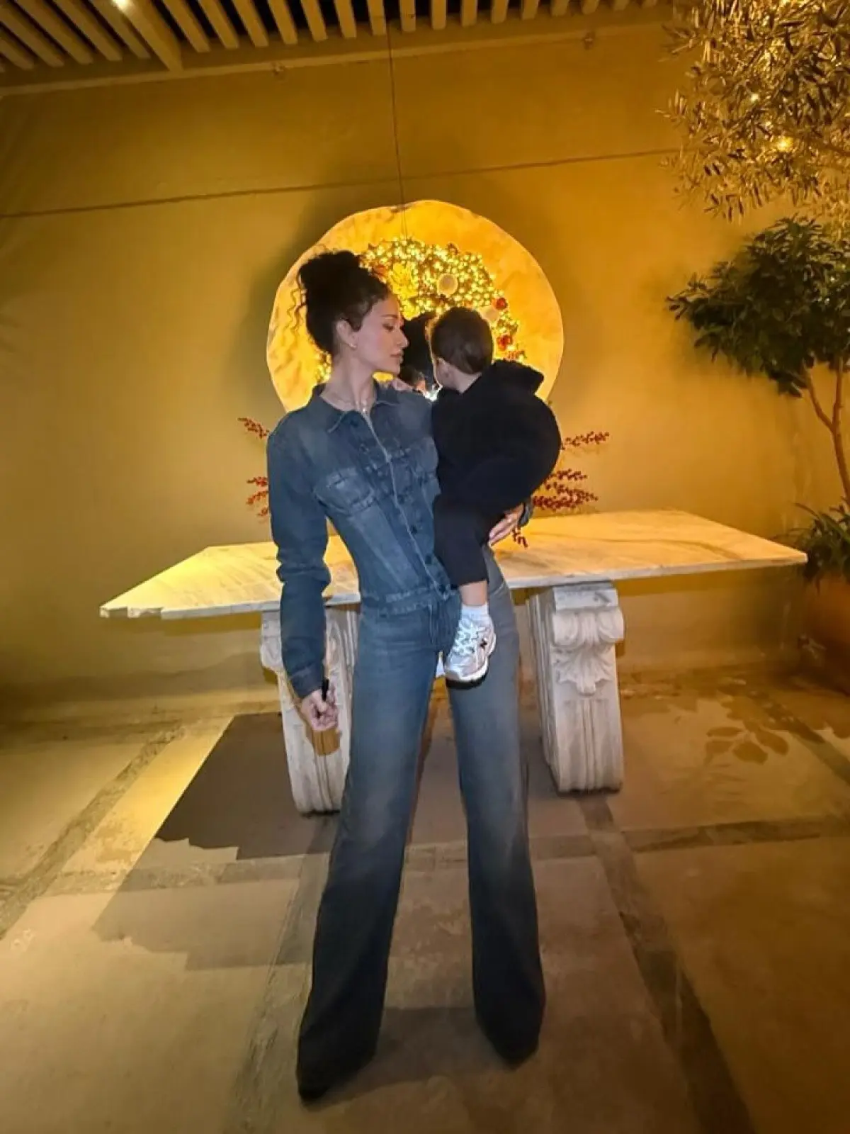 Ελένη Φουρέιρα: Στιγμές με τον γιο της Ερμή – Δείτε εικόνες 13 Η Ελένη Φουρέιρα με τον γιο της