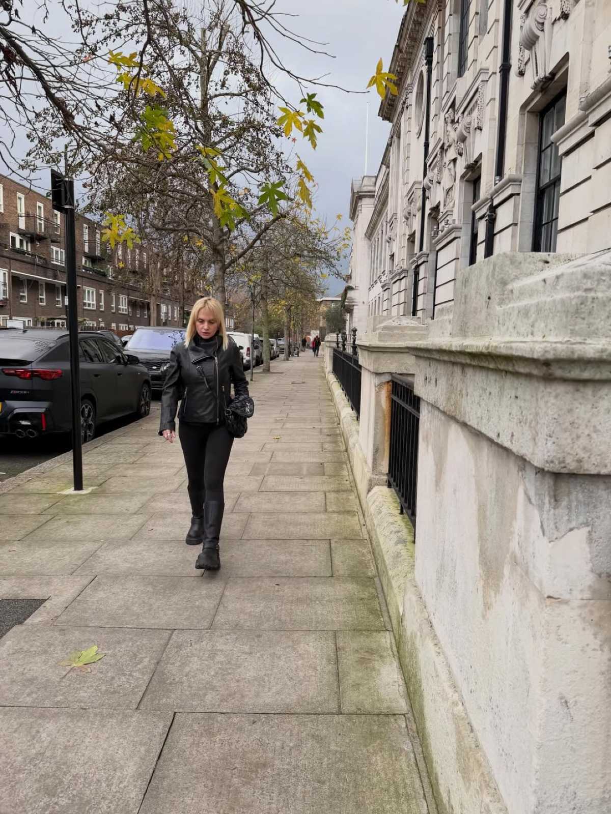 Ελεωνόρα Ζουγανέλη – Το άλμπουμ με τις ανέκδοτες φωτογραφίες της από το Λονδίνο: «Η πίστη στο άγνωστο…» 24 Ελεωνόρα Ζουγανέλη