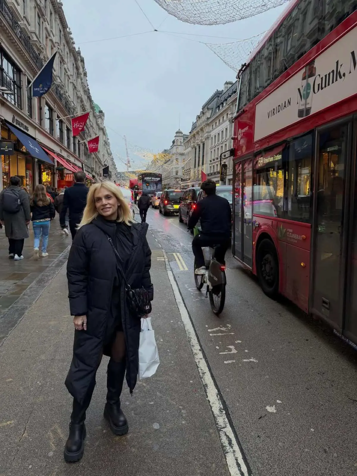 Ελεωνόρα Ζουγανέλη – Το άλμπουμ με τις ανέκδοτες φωτογραφίες της από το Λονδίνο: «Η πίστη στο άγνωστο…» 23 Ελεωνόρα Ζουγανέλη