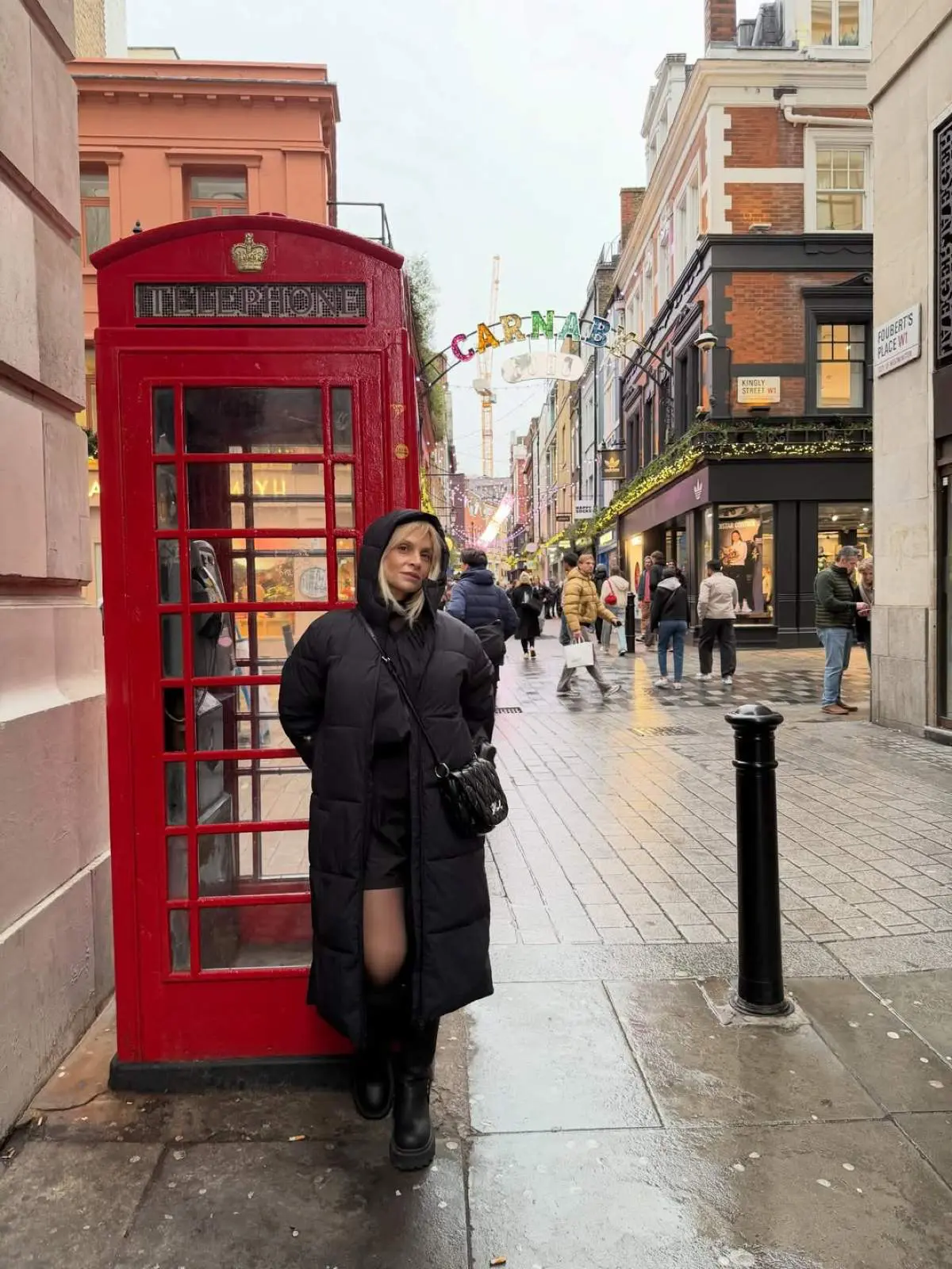 Ελεωνόρα Ζουγανέλη – Το άλμπουμ με τις ανέκδοτες φωτογραφίες της από το Λονδίνο: «Η πίστη στο άγνωστο…» 20 Ελεωνόρα Ζουγανέλη