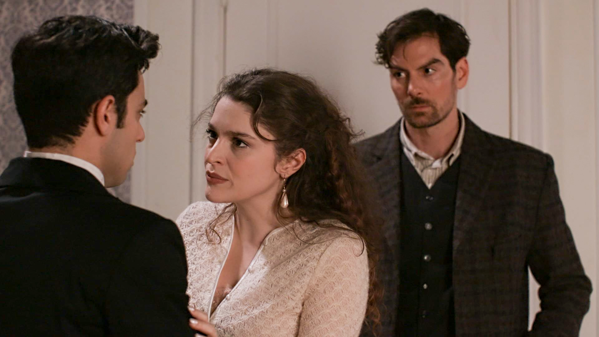 Grand Hotel: Ο Ρήγας συλλαμβάνεται – Καταιγιστικές εξελίξεις στα επόμενα επεισόδια