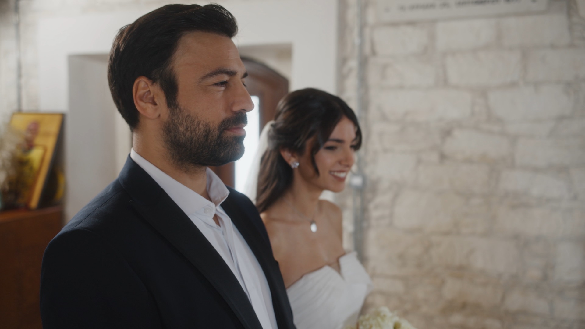 Η γη της ελιάς: Ο Στέφανος και η Βασιλική παντρεύονται μυστικά