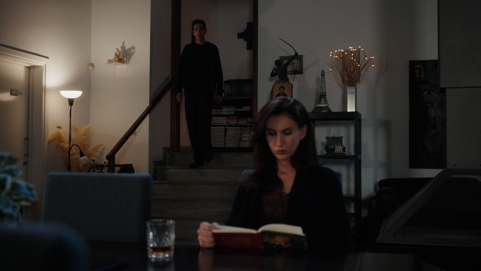 Η Γη της Ελιάς: Ένα έγκλημα πυροδοτεί εξελίξεις που θα αλλάξουν για πάντα τις ζωές των ηρώων 4 Η Γη της Ελιάς: Ένα έγκλημα πυροδοτεί εξελίξεις που θα αλλάξουν για πάντα τις ζωές των ηρώων