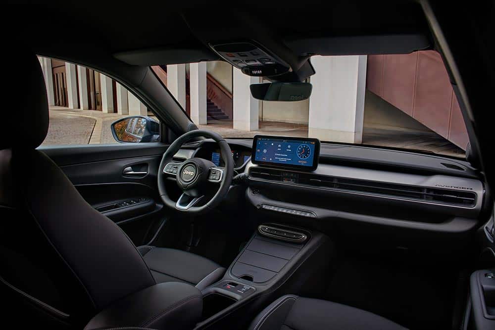 Σκοτεινός «κύκνος» το ανανεωμένο Jeep Avenger Black Edition