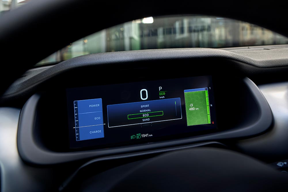 Jeep Avenger Black Edition (13)