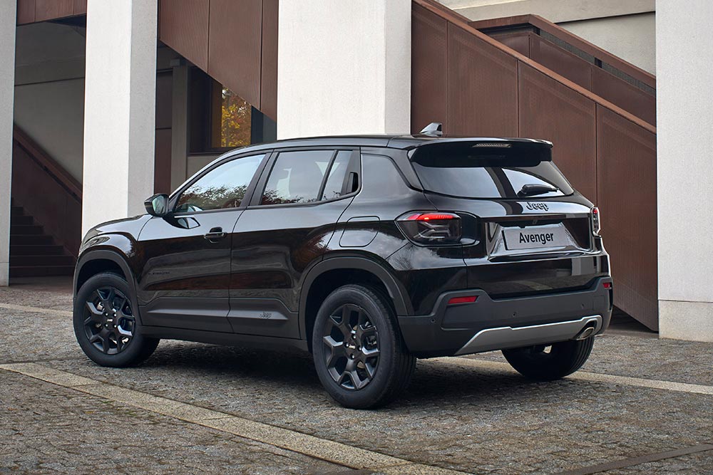 Jeep Avenger Black Edition (3)