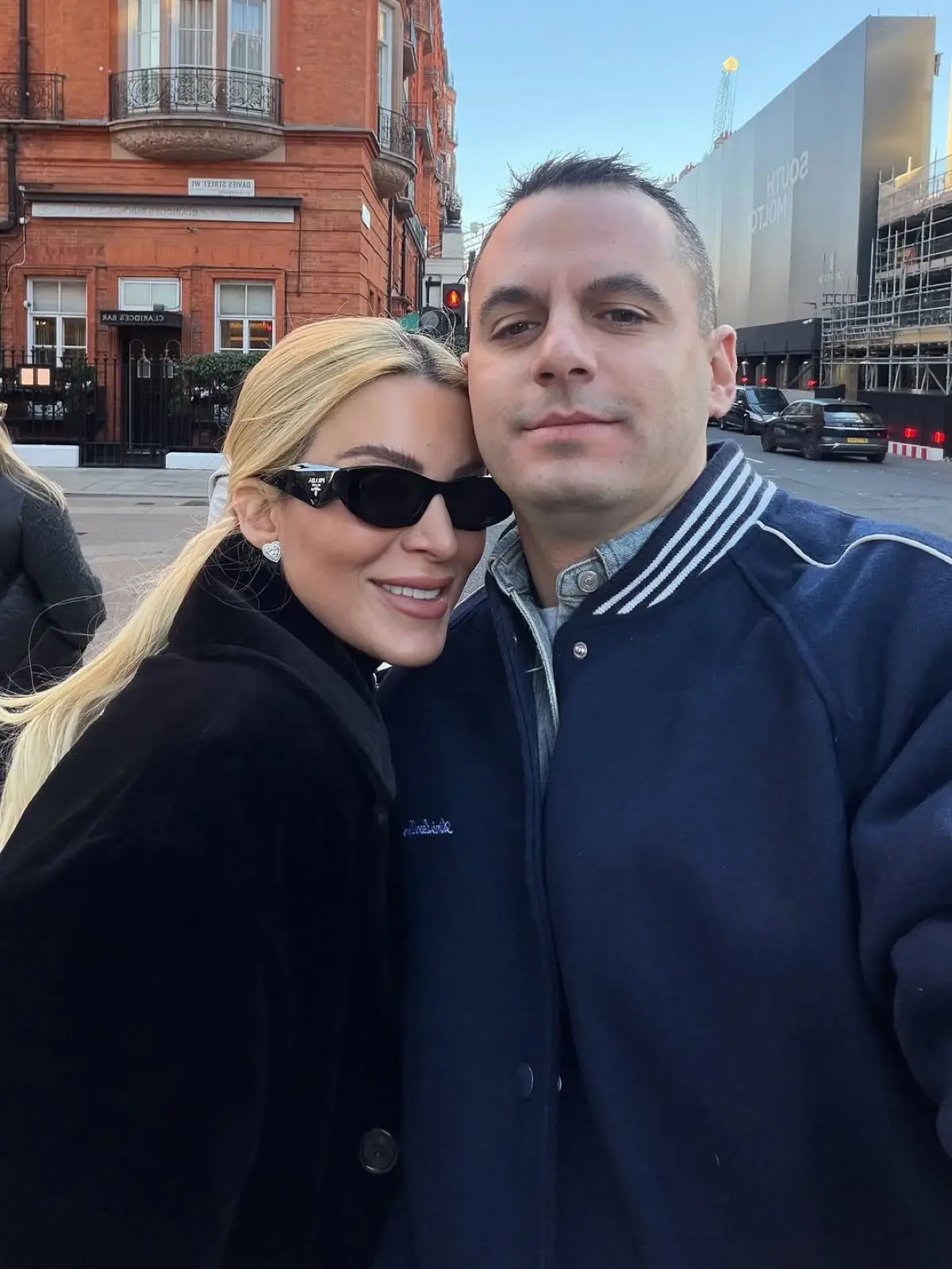 Η Κατερίνα Καινούργιου και ο Παναγιώτης Κουτσουμπής στο Λονδίνο