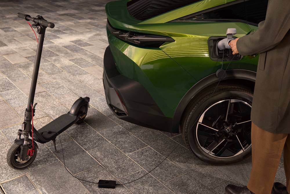 Ανανεωμένο και πιο θεαματικό Peugeot 408