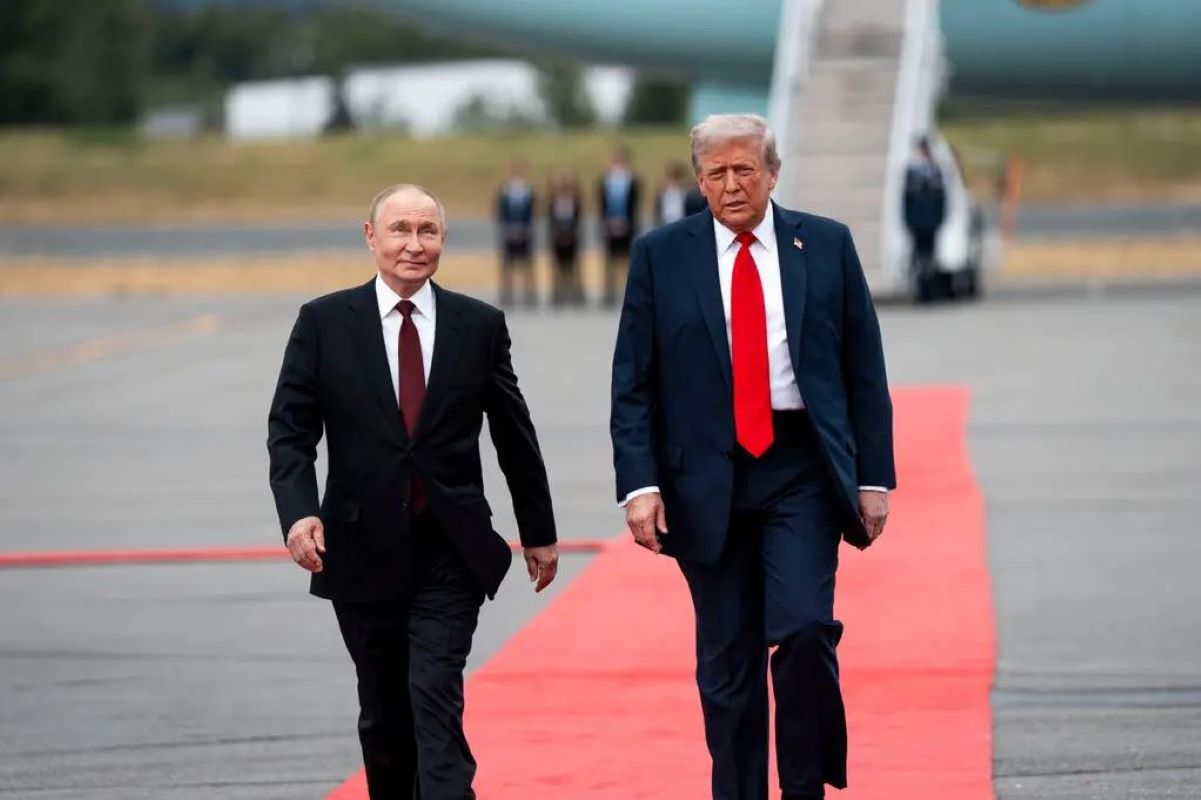 New York Times: Ο Πούτιν βρίσκει ισχυρό αντίπαλο στην ανεξέλεγκτη εξουσία, τον Τραμπ