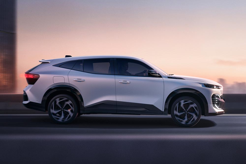 Εντυπωσιακή νέα ναυαρχίδα Renault Filante 26 Renault Filante (12)